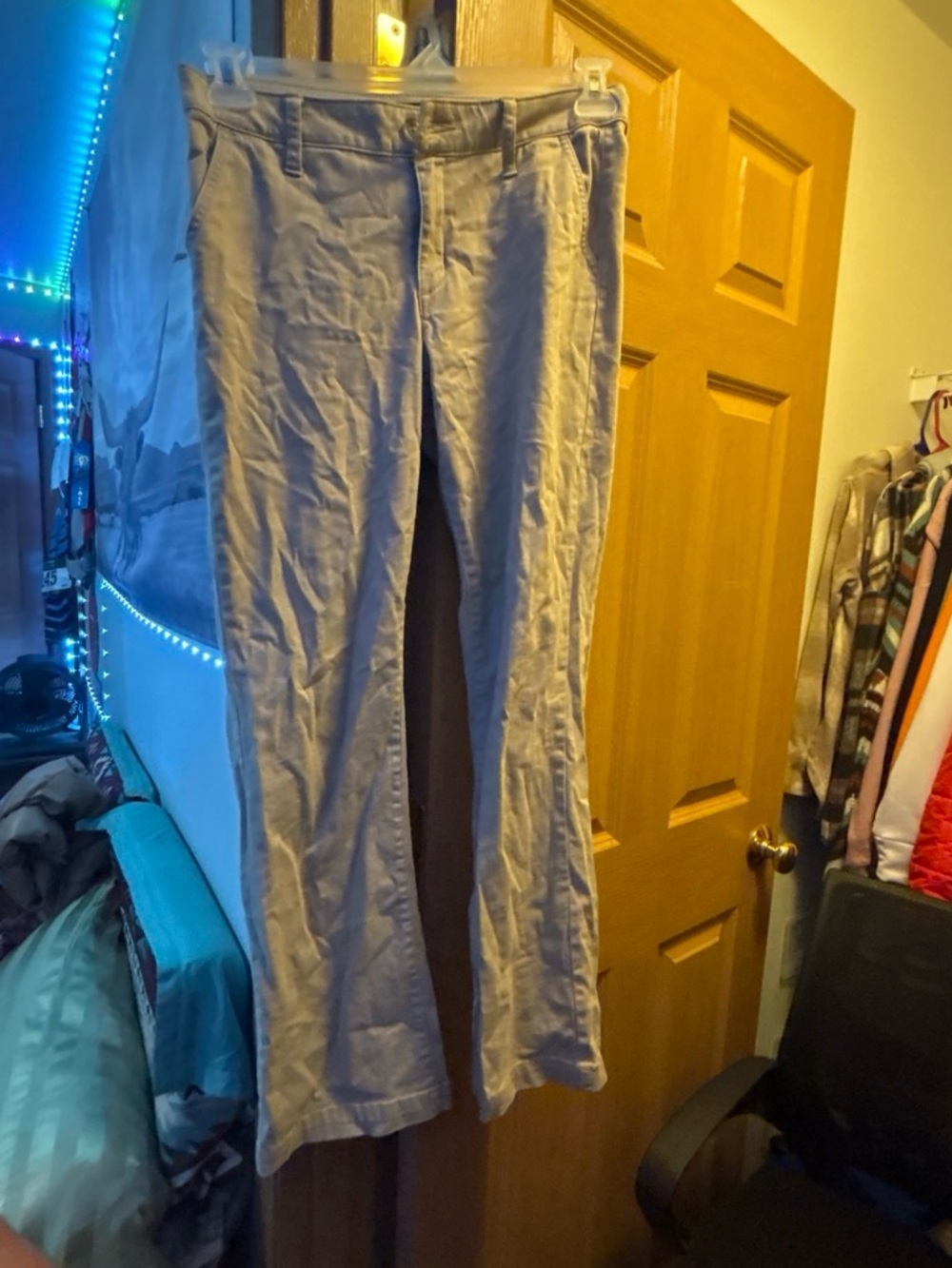 Aeropostale Women's Light Gray Boot Cut Pants